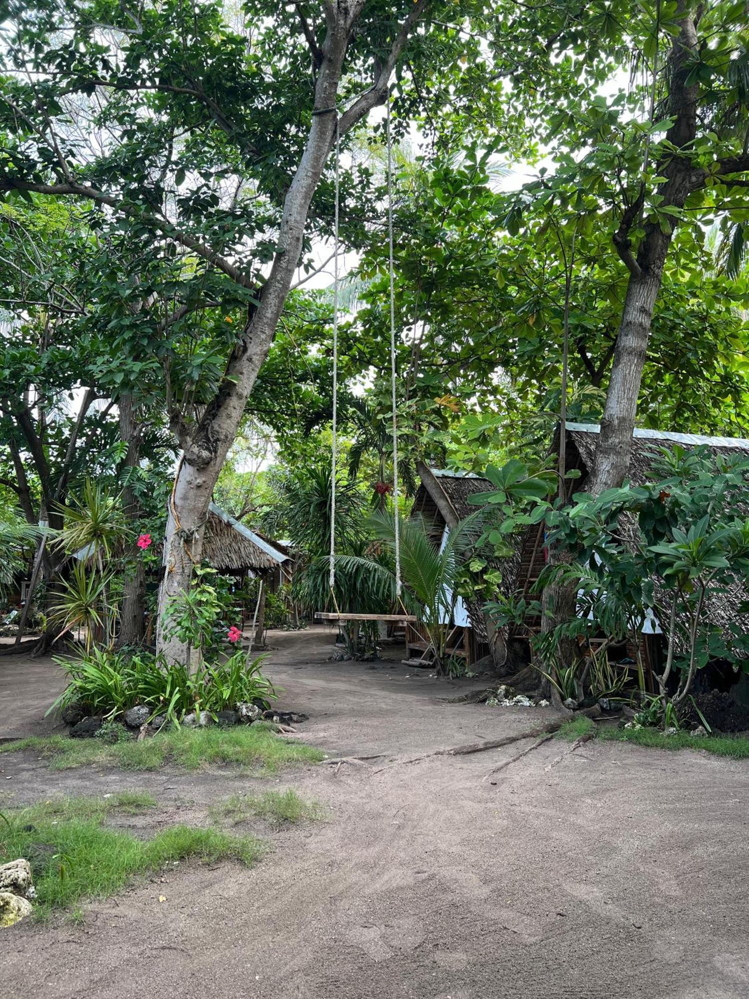 Georgia'S Neverland Hostel Malapascua Exterior foto