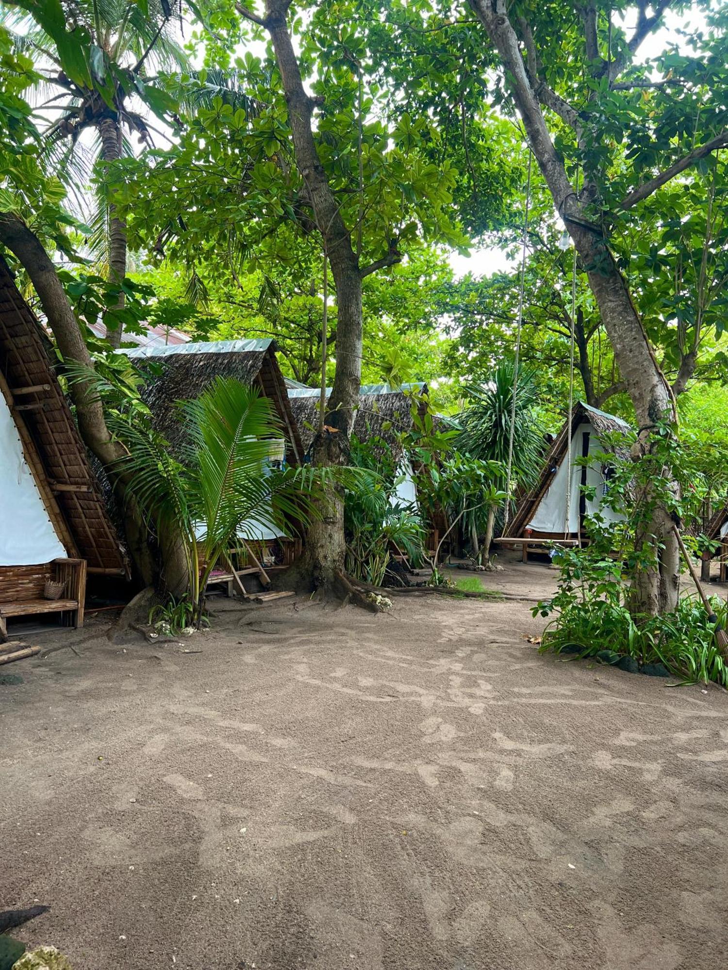 Georgia'S Neverland Hostel Malapascua Exterior foto