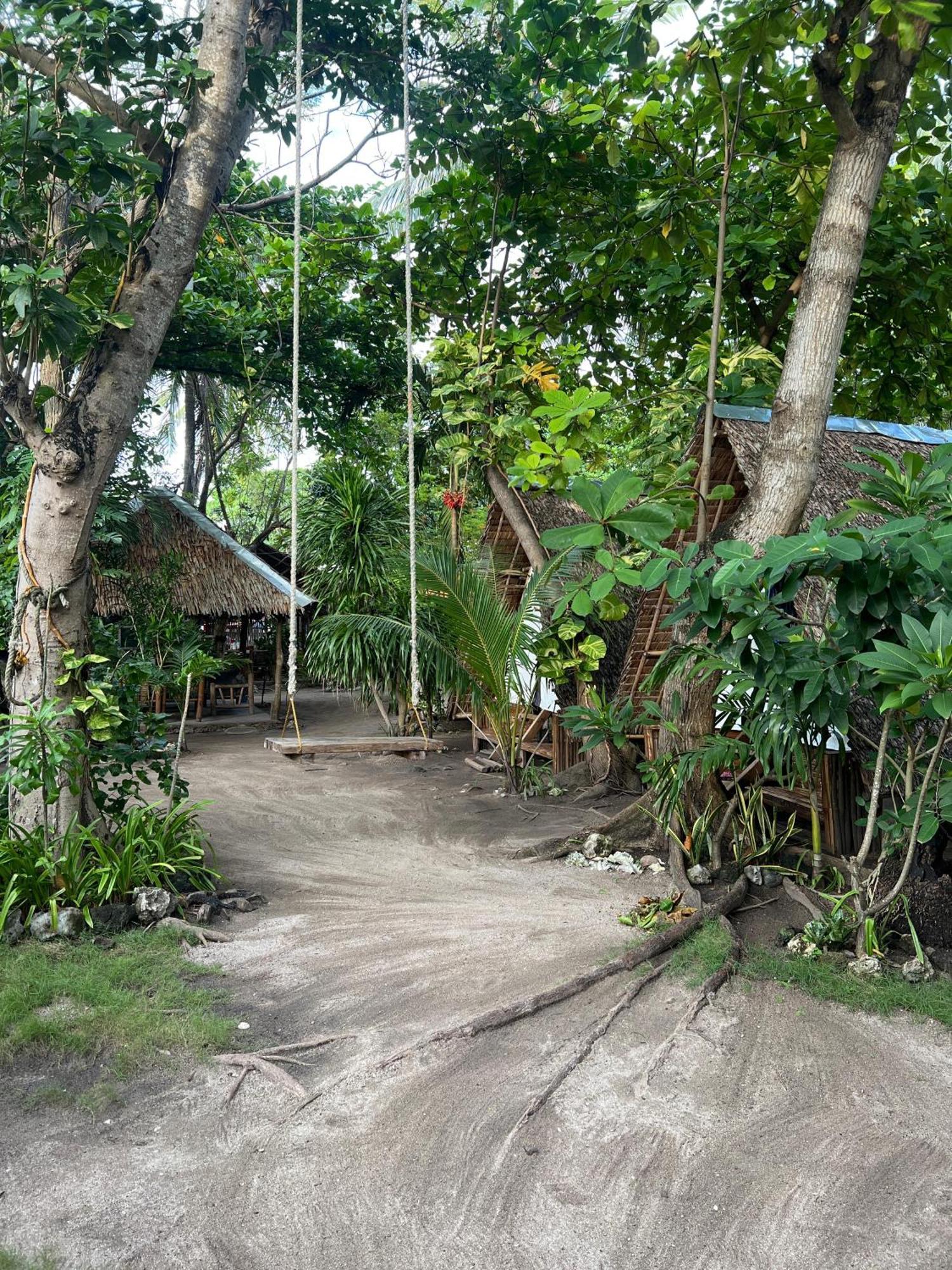 Georgia'S Neverland Hostel Malapascua Exterior foto